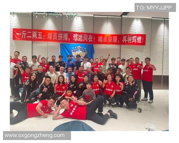 感受足球的力量与激情这些感动瞬间让你热泪盈眶